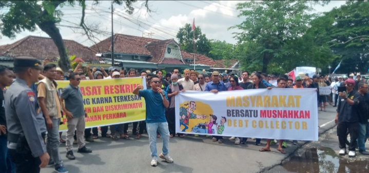 Demo Polres